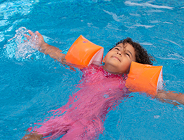 Parenting - child - water safety - how to swim in pool