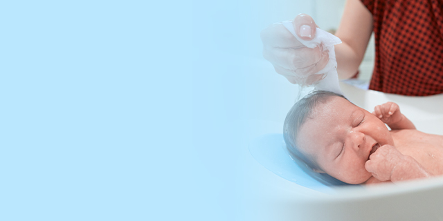 Baby care - Health care - newborn bathing